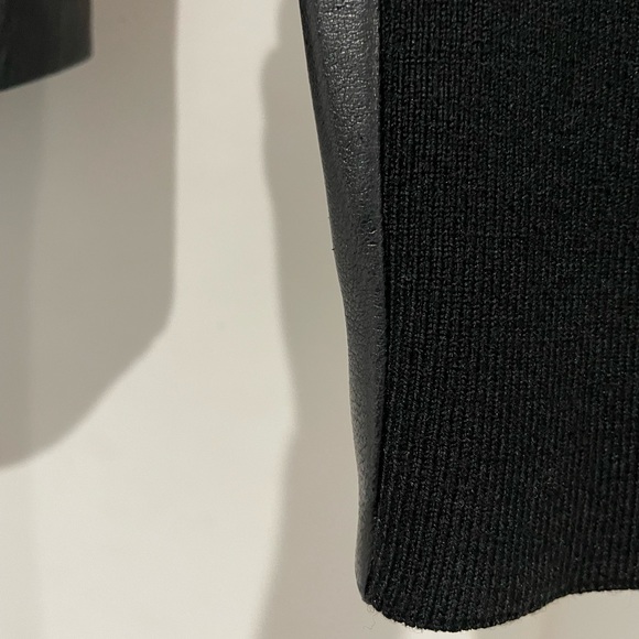 Mackage real lamb black leather. Size xxs.Mint condition. Worn 1 time for event. - Picture 8 of 9